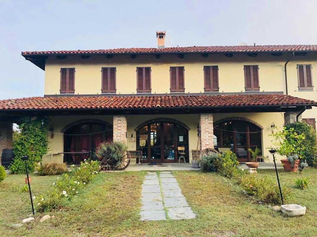La Madonnina Agriturismo Dore อัลบา ภายนอก รูปภาพ